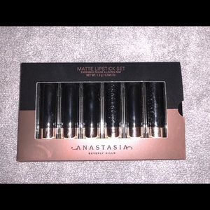 Anastasia Beverly Hills Matte lipstick set